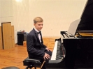 17 pianistów w muzycznej sali (14)
